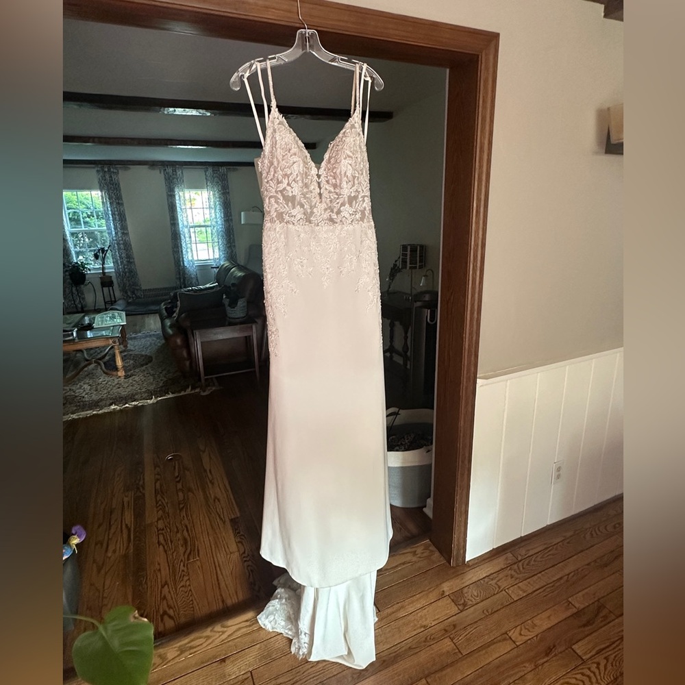 Eddie K Shakira White Lace Wedding Dress